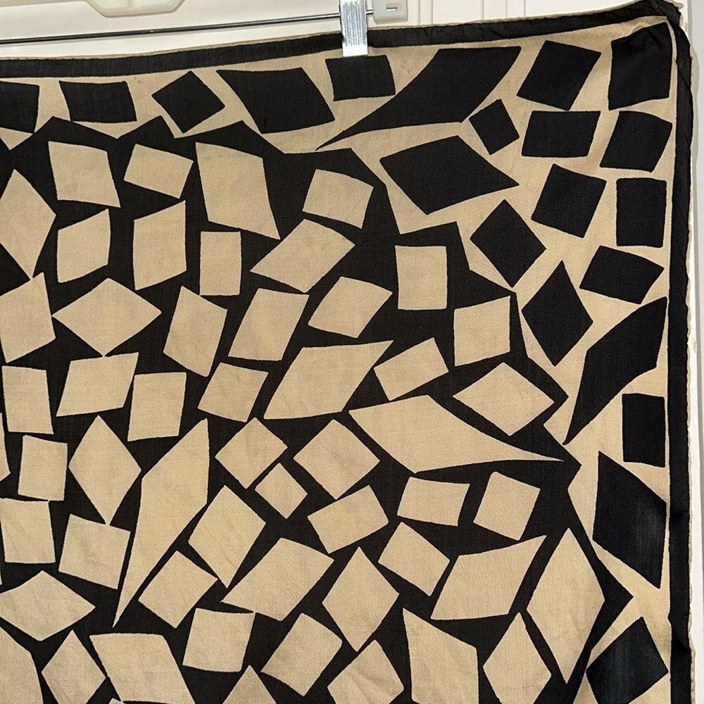 Vintage mid century‎ mod Vera black & tan(gold) rectangle motif large scarf - Picture 3 of 11